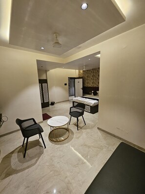 مكواة/لوح كي وواي فاي مجانًا