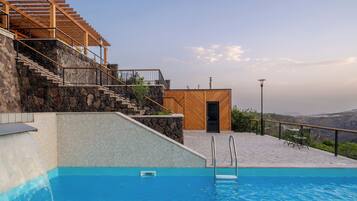 Piscina externa sazonal