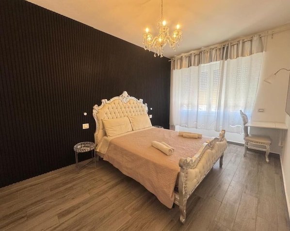 Quarto exclusivo, 1 cama de casal | Roupas de cama antialérgicas, Wi-Fi de cortesia