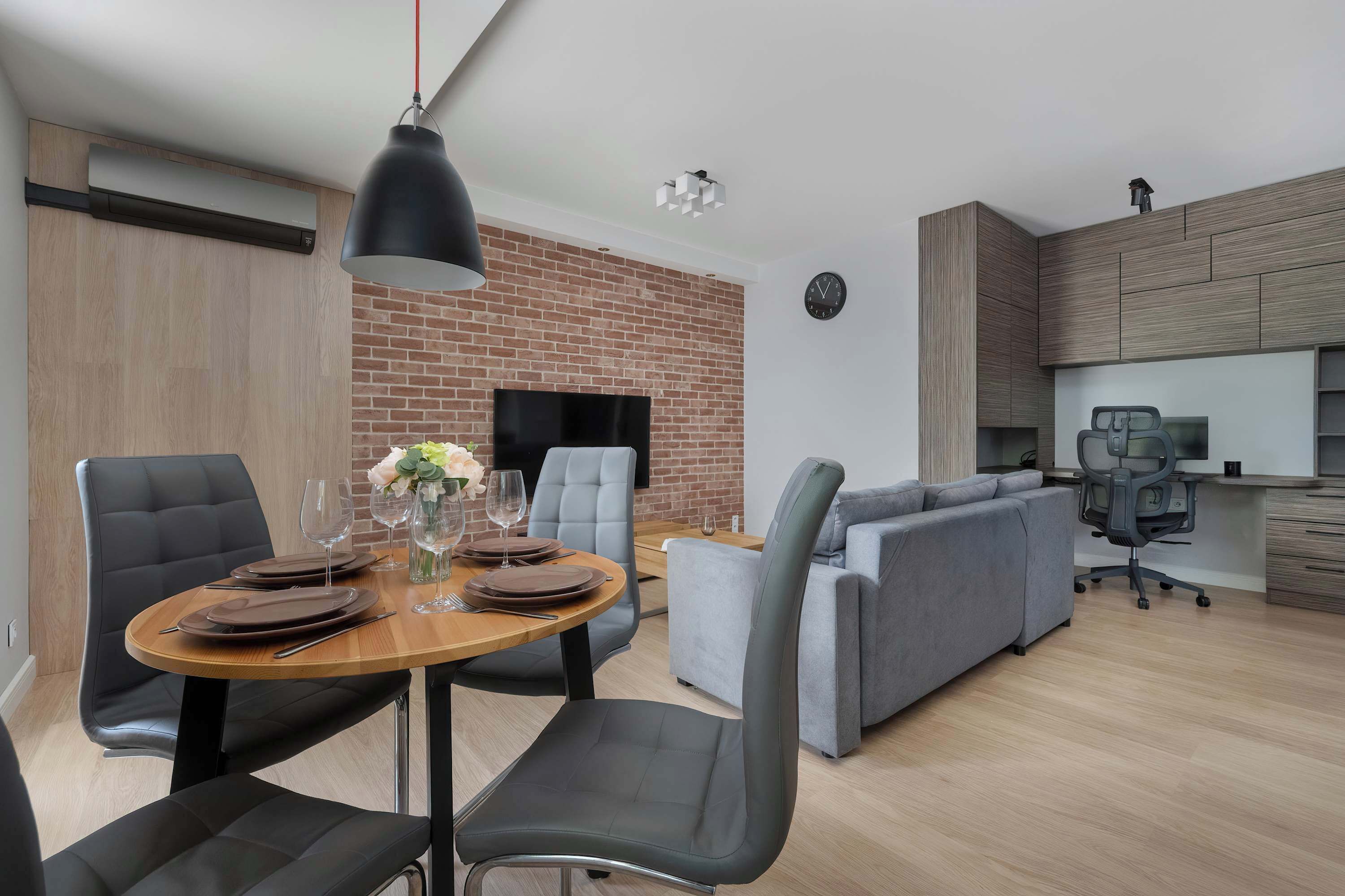 TV, offices