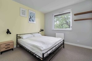 1 bedroom, desk, iron/ironing board, travel cot