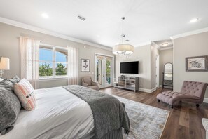 6 bedrooms, iron/ironing board, travel cot, free WiFi