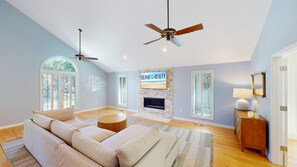 تلفزيون ذكي