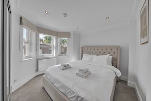 Superior Apartment, 3 Bedrooms | Iron/ironing board, free WiFi