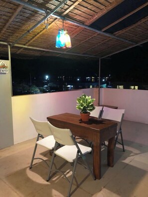 Restaurant - Amadeus and Isabel Inn (El Nido)