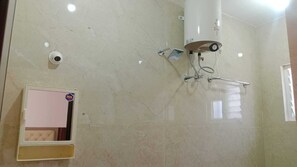 Habitación Deluxe, vistas a la ciudad | Baño