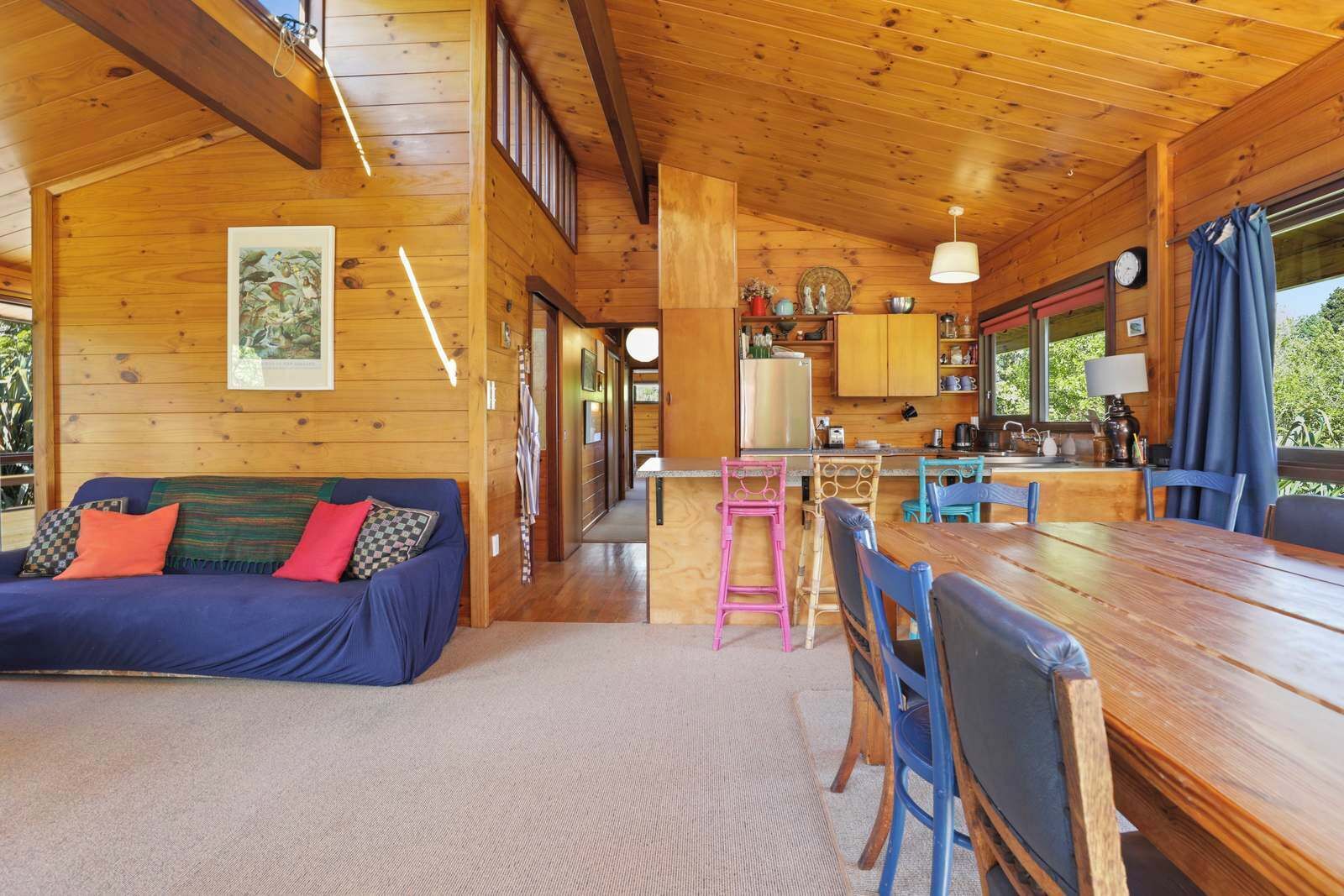 المنشأة من الداخل