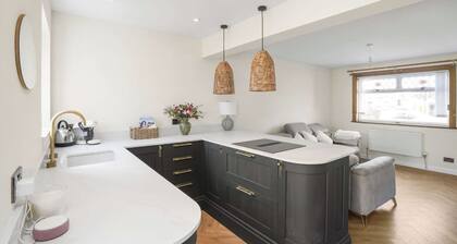 2-Bedroom Home with Parking and Garden