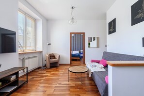 Iron/ironing board, free WiFi - ShortStayPoland Ordynacka B139 (Warsaw)