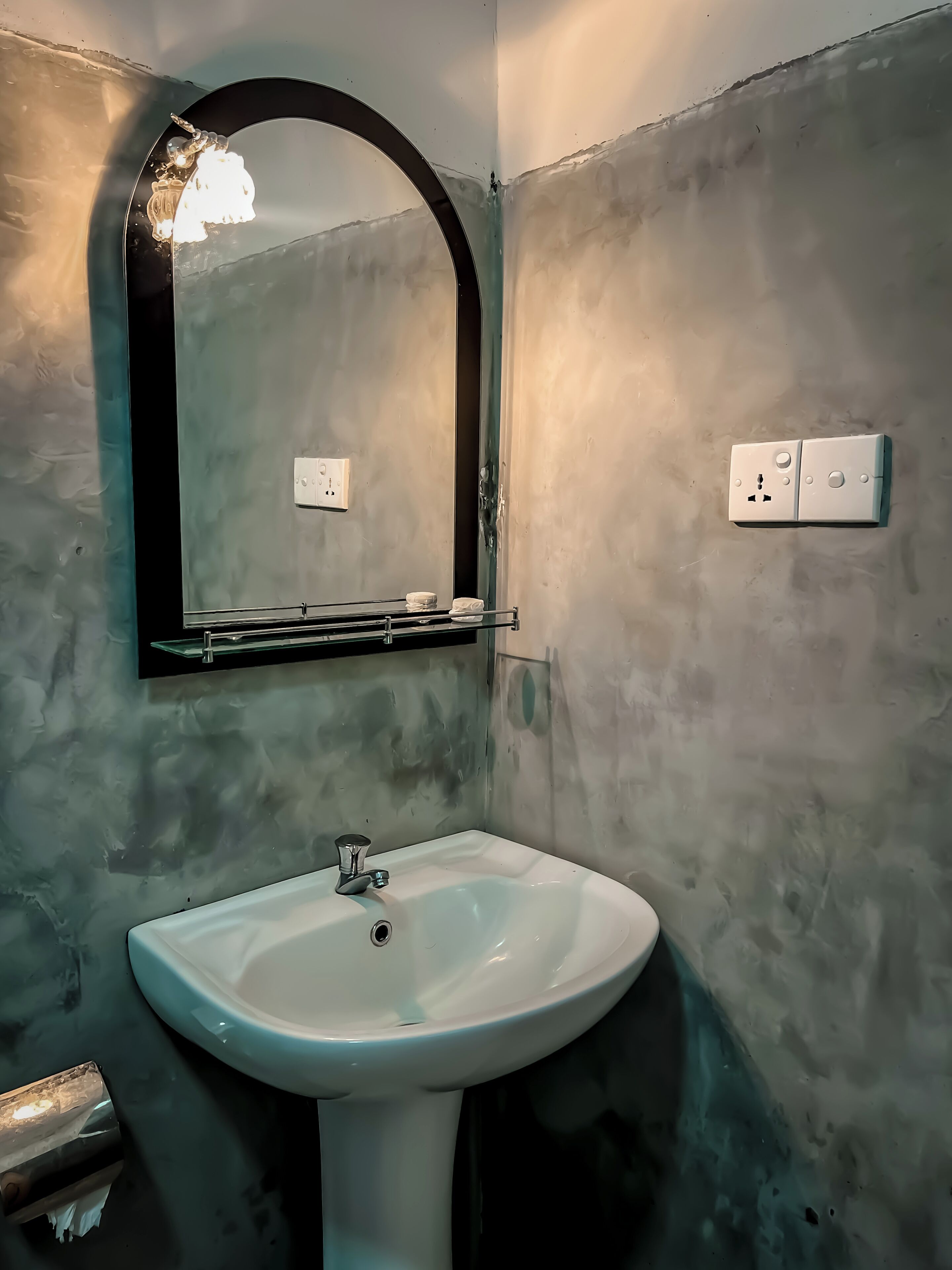 Comfort Cottage, Balcony, Garden View | Bathroom | Shower, free toiletries, hair dryer, slippers