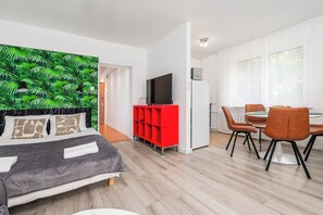 Fer et planche à repasser, accès au Wi-Fi (inclus)