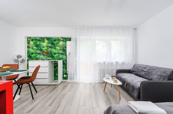 Fer et planche à repasser, accès au Wi-Fi (inclus)