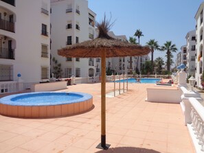 Pool - Apartment 100 meters from the ocean.   (San Luis de Sabinillas)