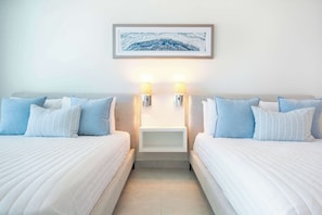 Desk, iron/ironing board, WiFi, bed sheets