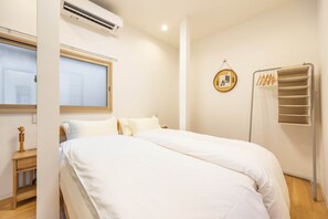 2 chambres, fer et planche à repasser, Wi-Fi, draps fournis