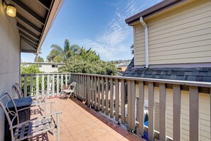 House (6 Bedrooms) | Interior - Oakland Group Retreat: Historic Home Near Downtown (Oakland)