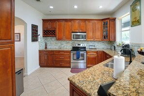 House (3 Bedrooms) | Interior - 5 Mi to Boating! Port St Lucie Home w/ Backyard (Port Saint Lucie)