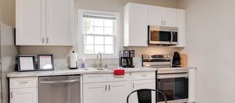 Hilltopper Convenience: Modern Duplex Near WKU