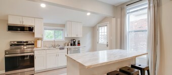 WKU, 바, 다이닝까지 도보 거리! 업데이트된 듀플렉스 홈