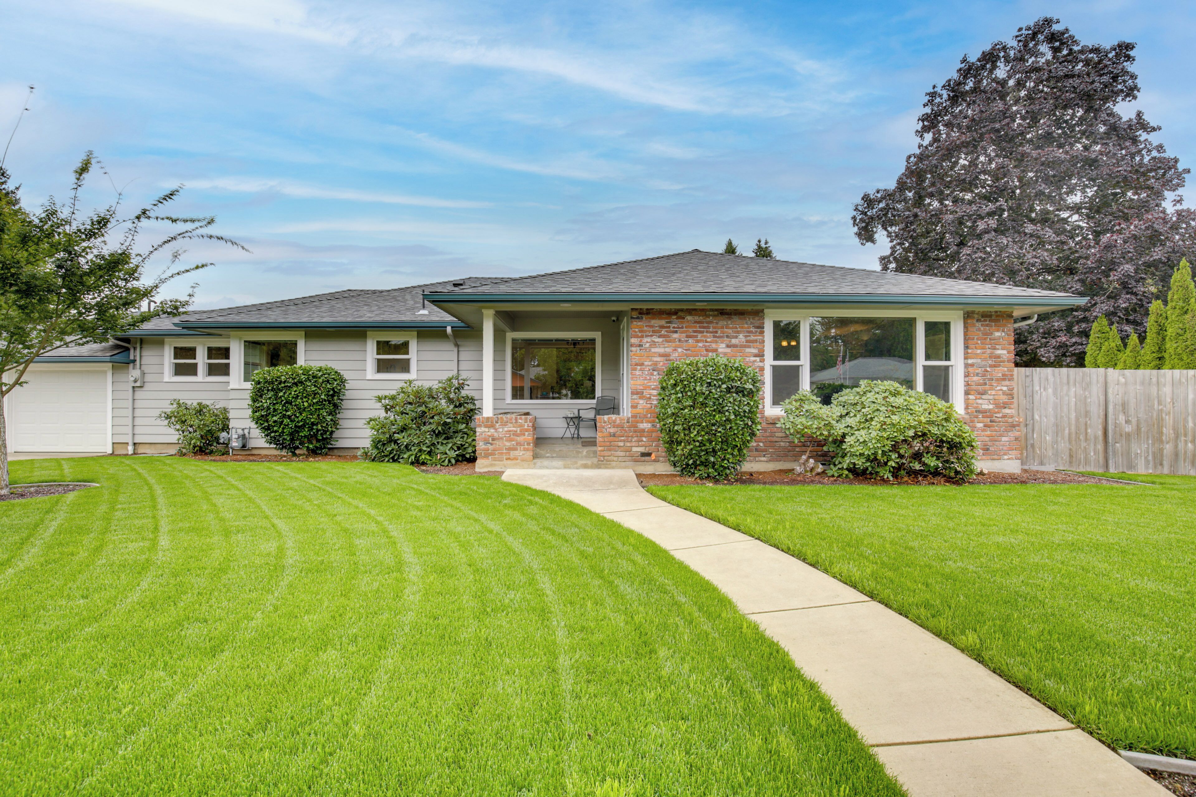 House (3 Bedrooms) | Front of property