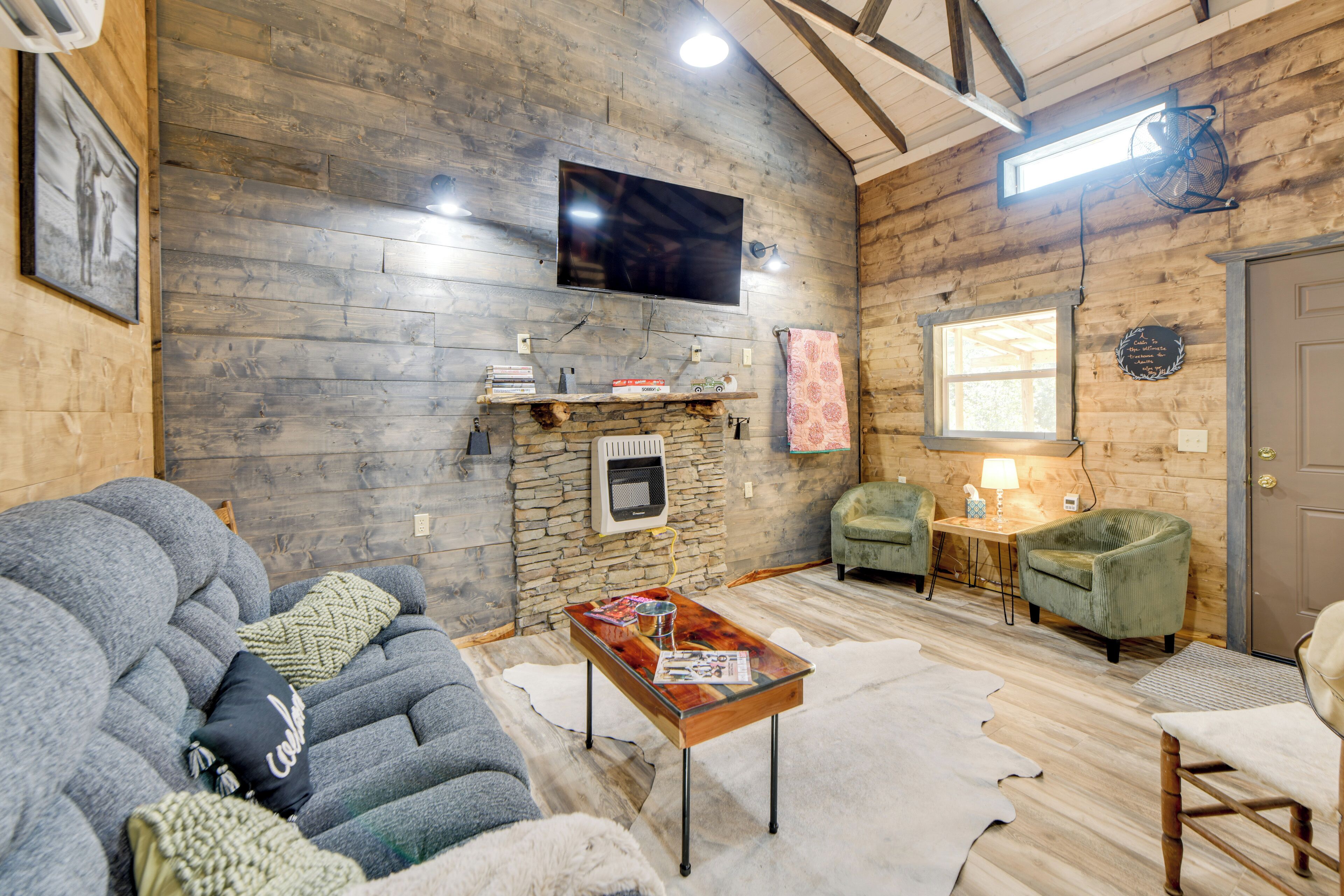 House (1 Bedroom) | Front of property