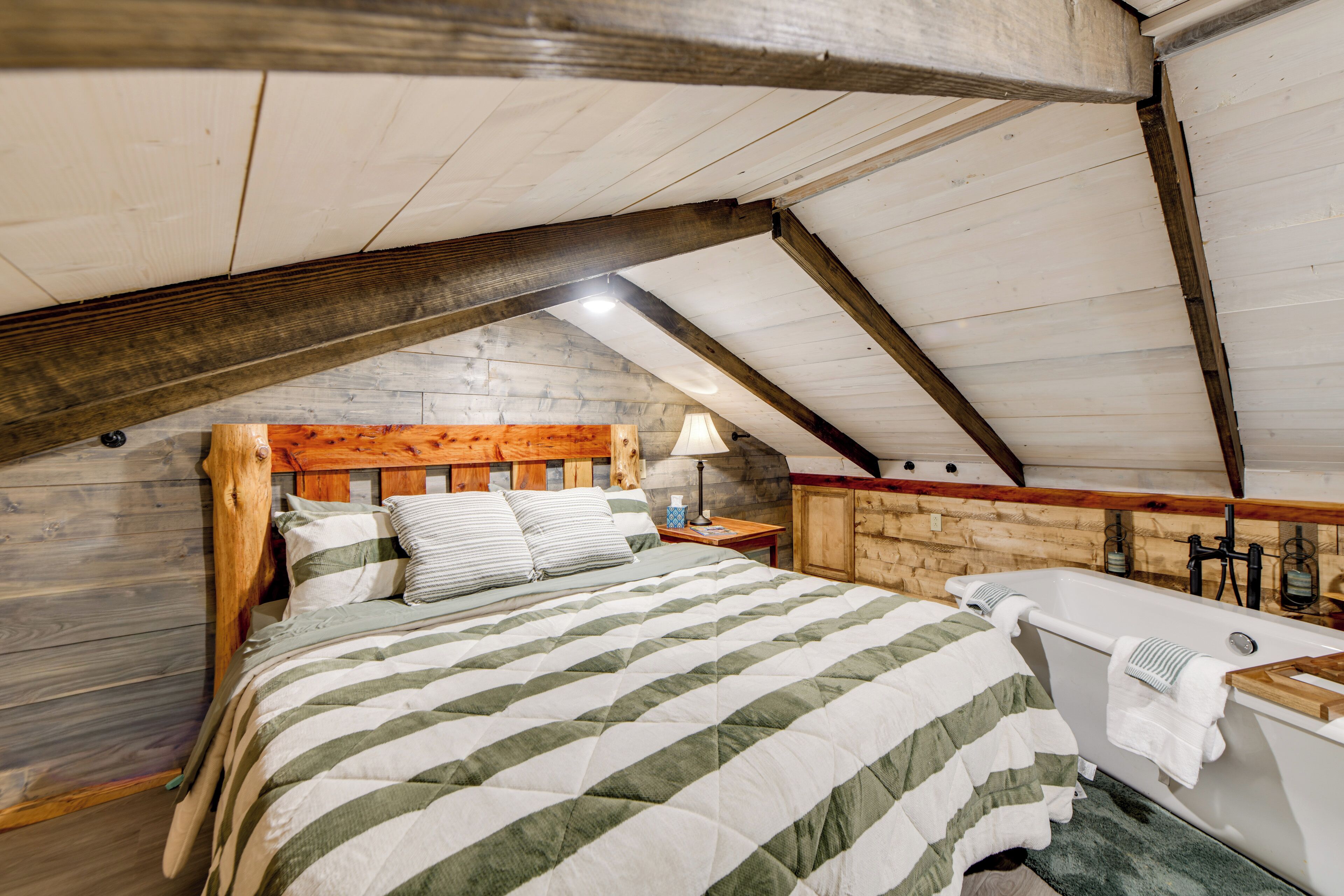 House (1 Bedroom) | Interior