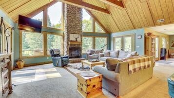 House (2 Bedrooms) | Interior