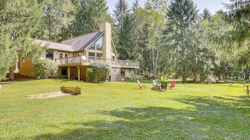 House (2 Bedrooms) | Property grounds