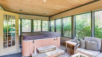 Rumah (2 Bedrooms) | Interior