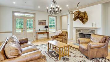 House (3 Bedrooms) | Front of property