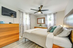 House (2 Bedrooms) | Interior