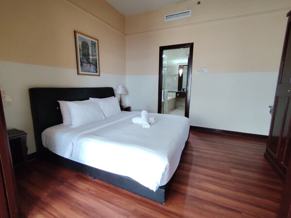 1 室のベッドルーム��、アイロン / アイロン台、WiFi