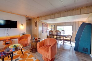 House (3 Bedrooms) | Interior - Walk to Beach! Fun Retro Retreat in Ocean Shores (Ocean Shores)