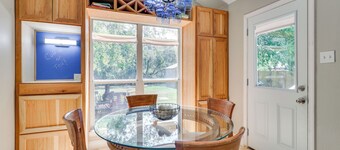 Tailgate Fun & Campus Spirit: Bryan Home w/ Patio