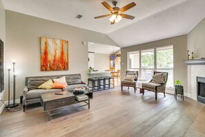 House (2 Bedrooms) | Interior