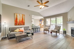 House (2 Bedrooms) | Interior