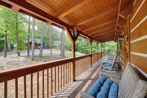 House (2 Bedrooms) | Interior - Hot Tub & Game Room! Family Cabin Near Gatlinburg (Sevierville)