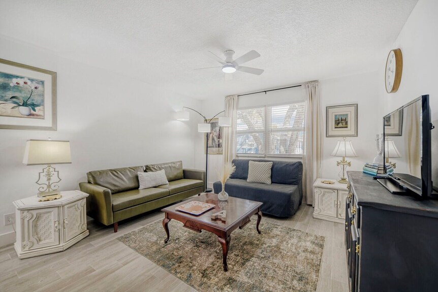 Chic 2br Apt - Wifi + Parking / Near Egad & Beaches - Melbourne, FL