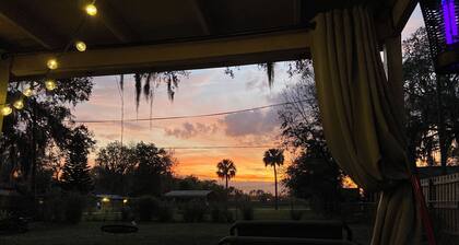 Welcoming 2-bedroom house with AC in charming Sanford