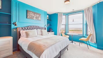 6 bedrooms, WiFi, bed sheets