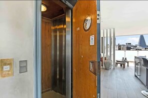 Interior - Elite Penthouse prime location! (København)