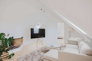 2 bedrooms, iron/ironing board, travel crib, WiFi