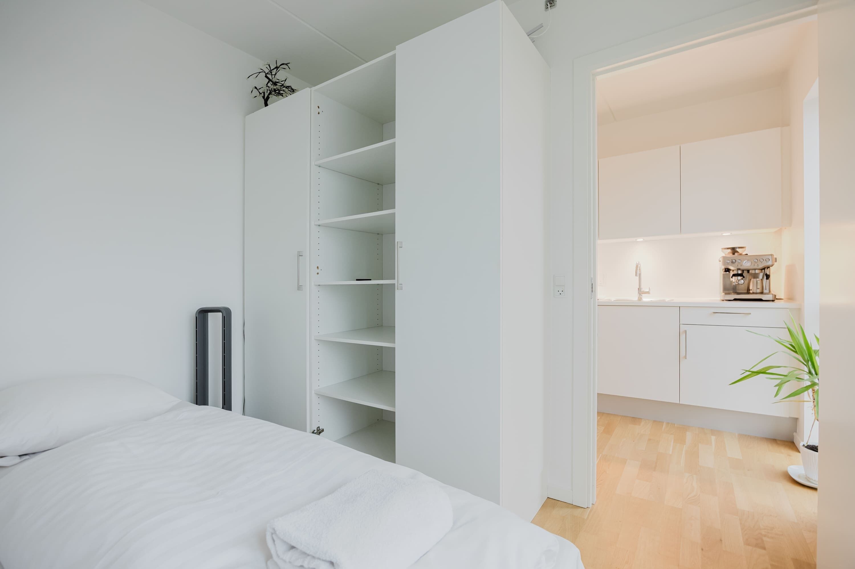 1 chambre, bureau, fer et planche à repasser, Wi-Fi