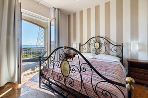 Strykjärn/strykbräda, wi-fi och sängkläder