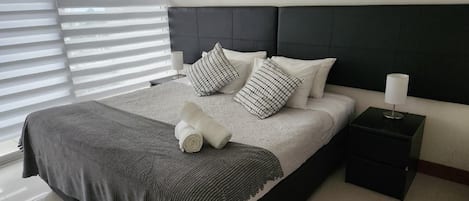 1 habitación, tabla de planchar con plancha y wifi
