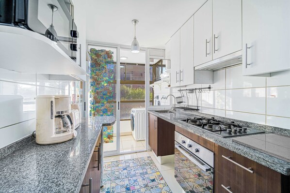 Fridge, microwave, stovetop, toaster