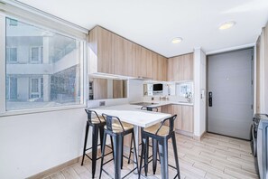 Fridge, microwave, stovetop, toaster