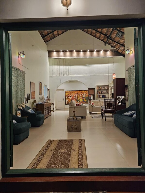 Family Villa, Courtyard View | Living area