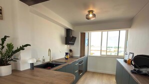 Coffee/tea maker, fridge, microwave, oven - Beachfront Apartment w/ Balcony & Sea Views (Valras-Plage)