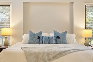 3 bedrooms, WiFi, bed sheets, wheelchair access